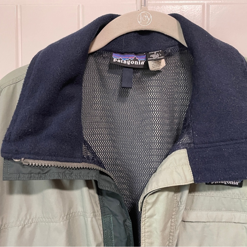 Patagonia Men's Green Jacket - Picture 3 of 12